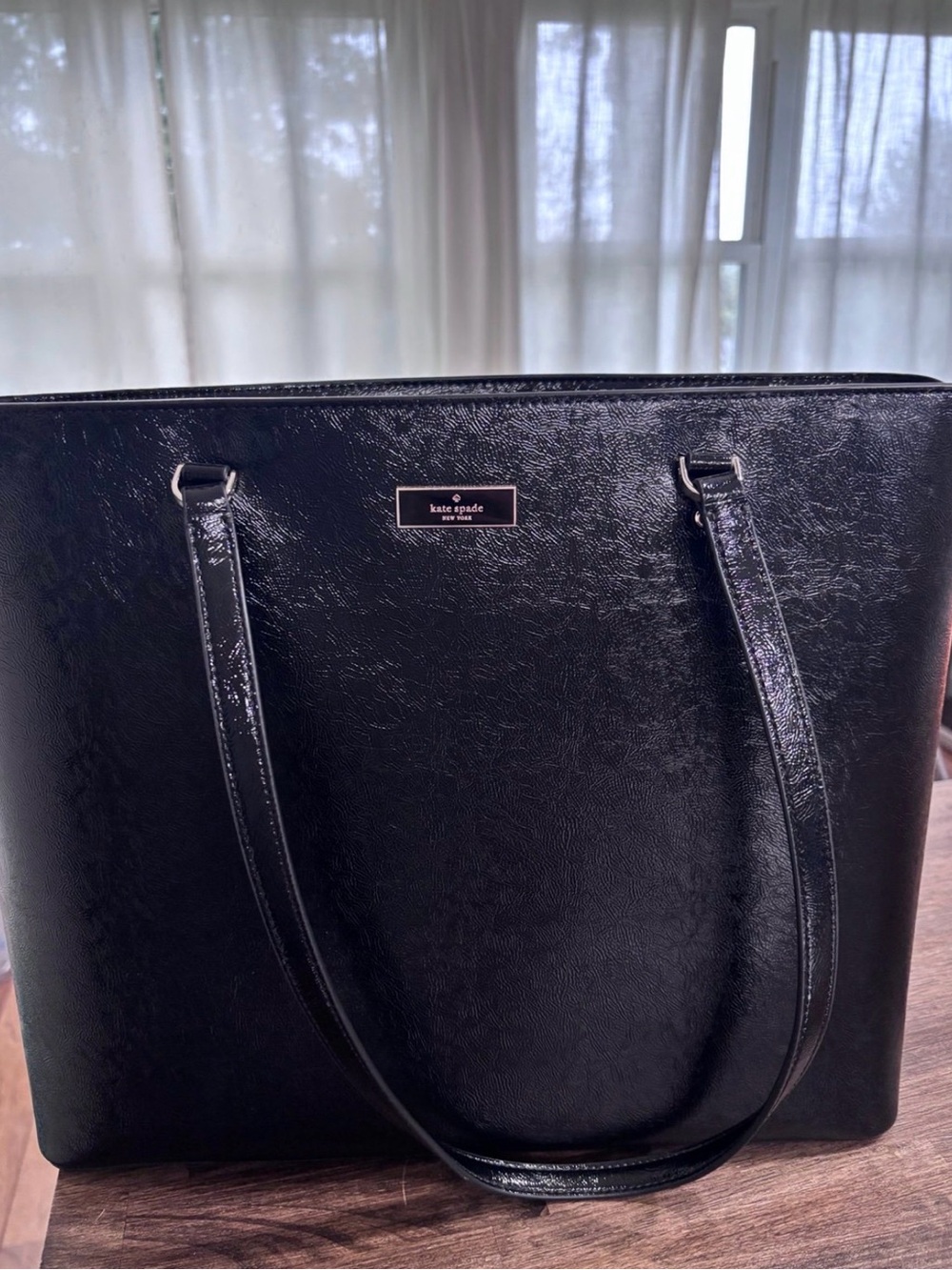 kate spade black patent tote with logo plaque brand new
